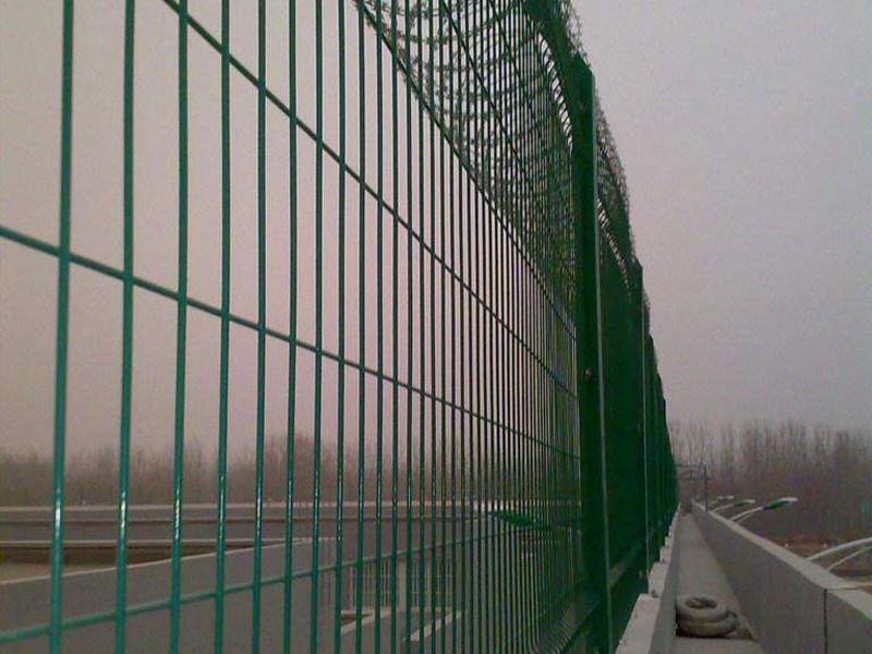 機(jī)場(chǎng)護(hù)欄網(wǎng)圖片